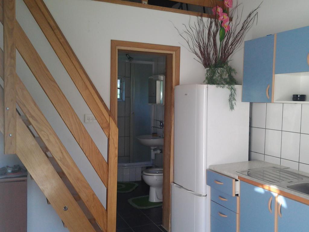 Apartmani Marija Starigrad Paklenica Esterno foto