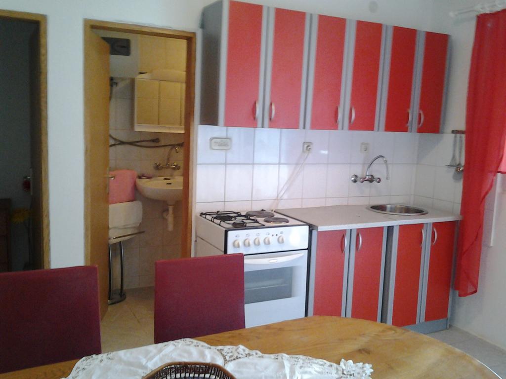 Apartmani Marija Starigrad Paklenica Esterno foto