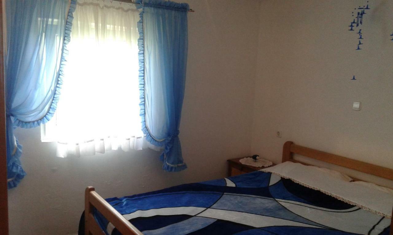 Apartmani Marija Starigrad Paklenica Esterno foto