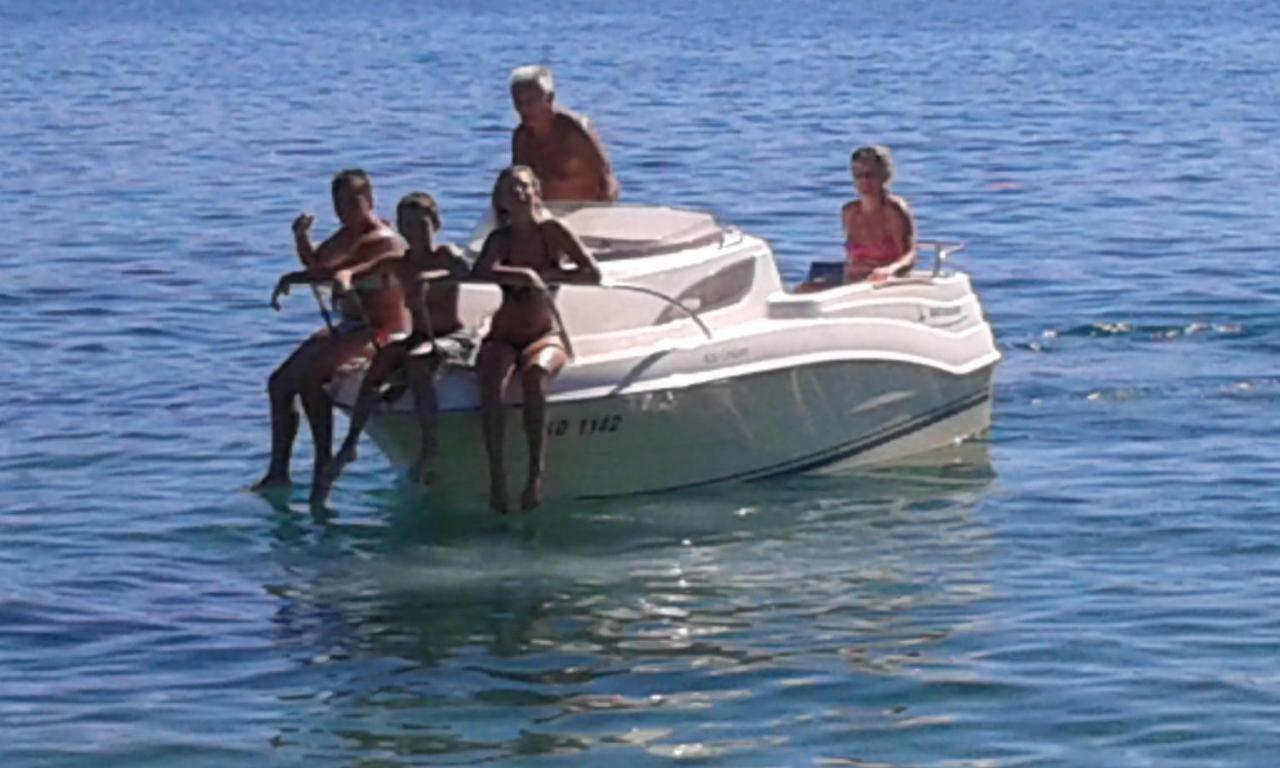 Apartmani Marija Starigrad Paklenica Esterno foto