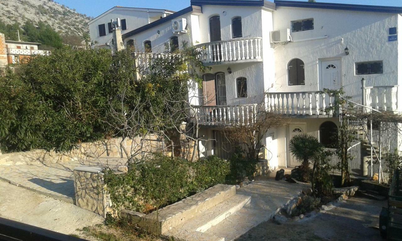 Apartmani Marija Starigrad Paklenica Esterno foto